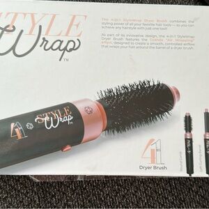 4-in-1 Hair Dryer Brush - Black and Pink